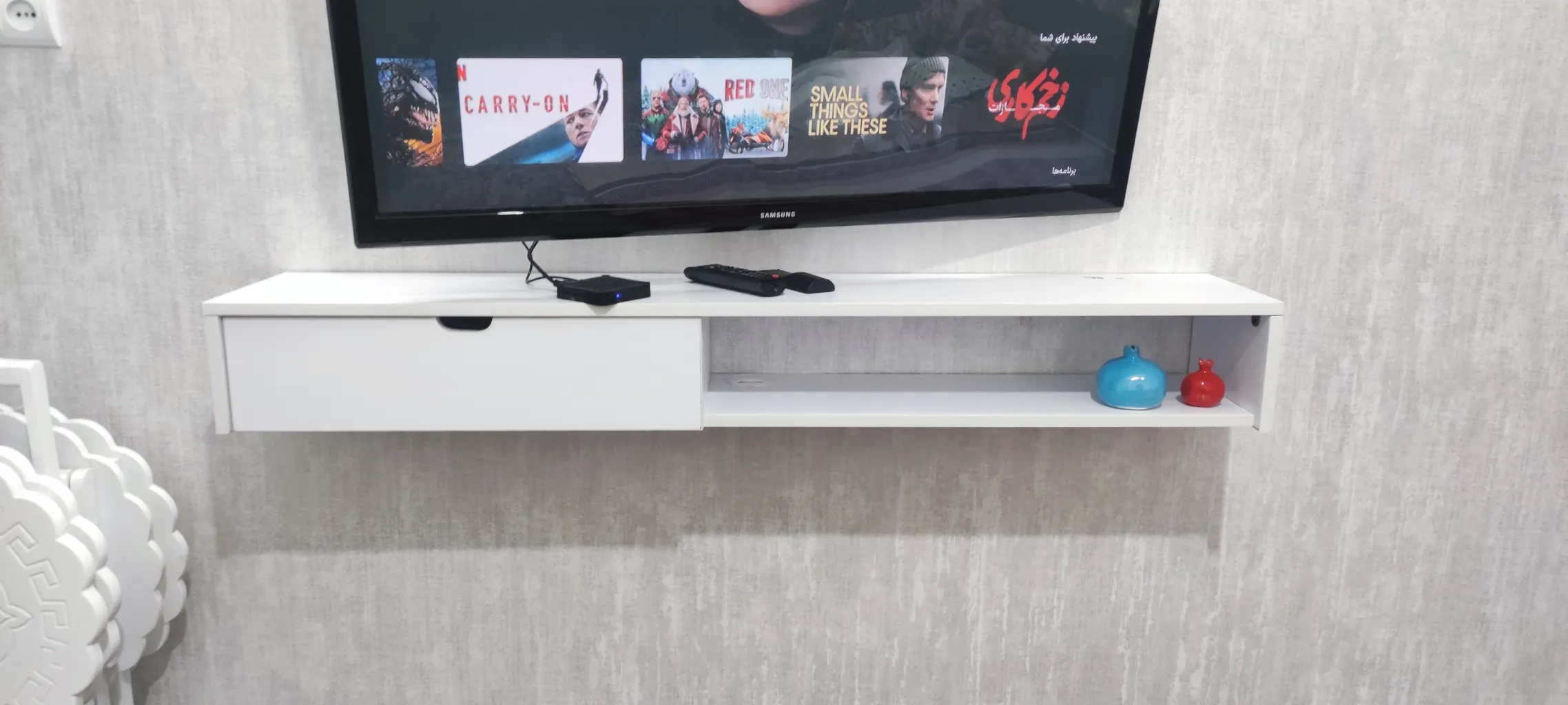 میز تلویزیون دیواری مدل DLF89L