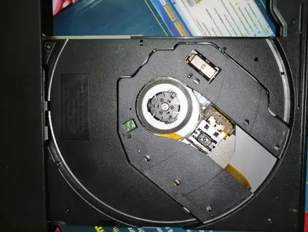 درایو DVD اکسترنال مدل Nomi Pop-up