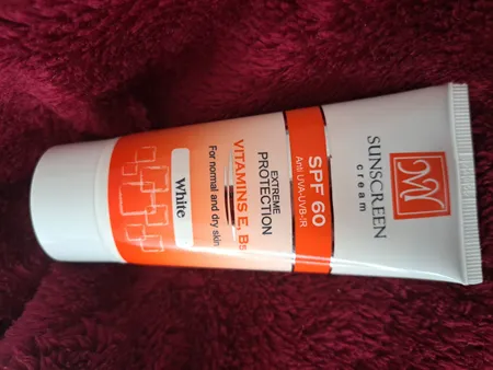 کرم ضدآفتاب بی‌رنگ مای SPF60 مدل Extreme Protection، مناسب پوست‌های نرمال تا خشک، حجم 50 میلی‌لیتر