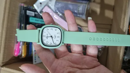 ساعت مچی عقربه ای دخترانه بولون مدل 01