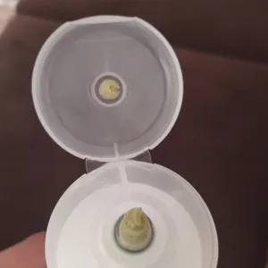 تجریه خرید اسکراب لایه بردار پوست اس تی.ایوز مدل BLACKHEAD CLEARING حجم 170 میلی لیتر