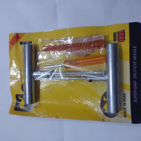 کیت پنچر گیری لاستیک تیوبلس خودرو مدل فلزی همراه با آچار والف