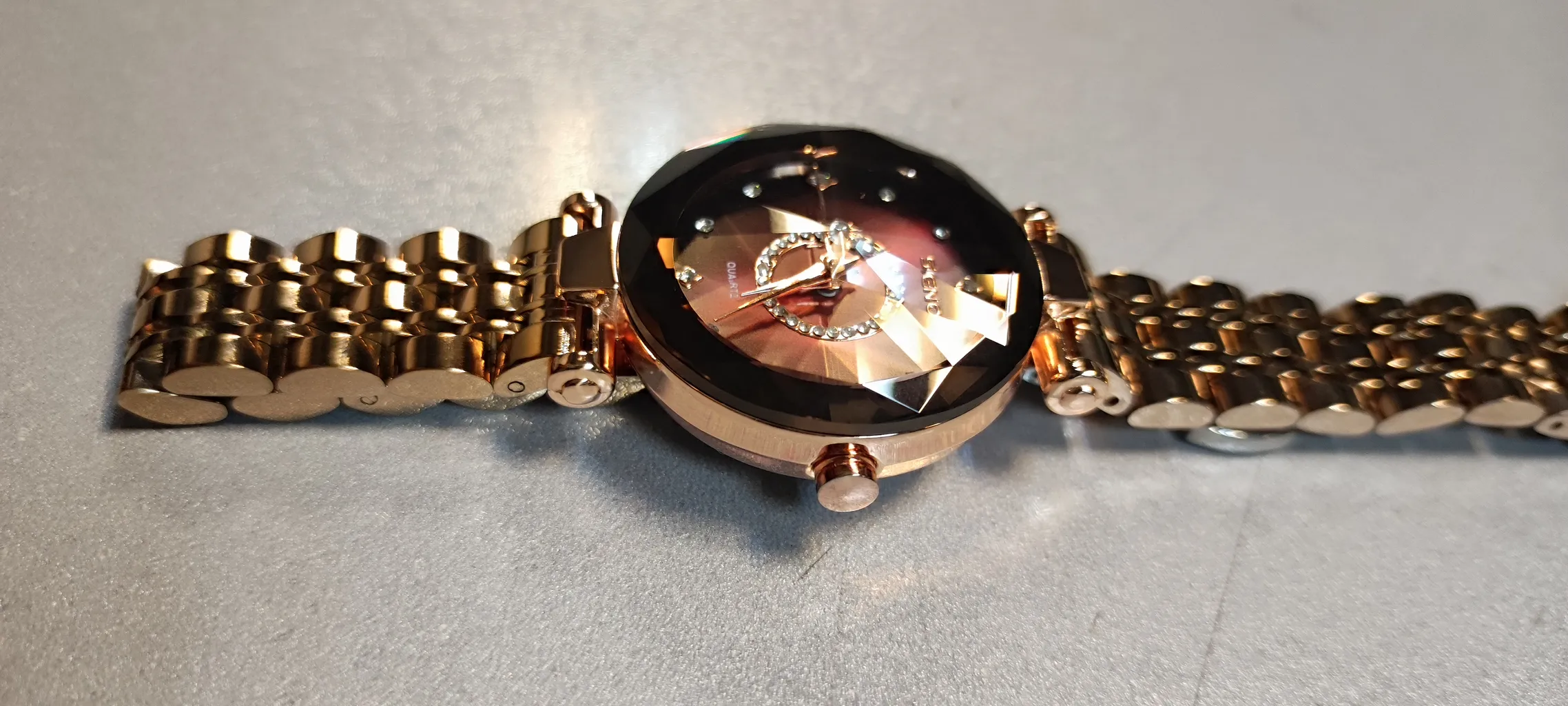 ساعت مچی عقربه ای زنانه مدل G2