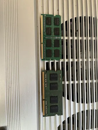 رم لپ تاپ DDR3 تک کاناله 1600 مگاهرتز CL11 سامسونگ مدل PC3L ظرفیت 8 گیگابایت