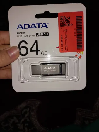 فلش مموری ای دیتا مدل UV131 ظرفیت 64 گیگابایت