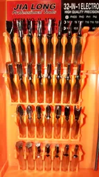 مجموعه 32 عددی سری پیچ گوشتی موبایلی ایمپکتور مدل ME 6032-A