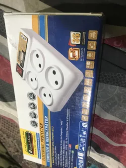 محافظ ولتاژ الکترونیکی نمودار کنترل مدل M113 مناسب کامپیوتر و لوازم صوتی تصویری