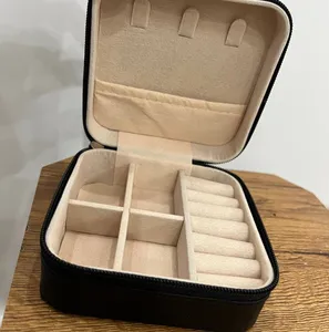 تجریه خرید جعبه جواهرات مدل مسافرتی