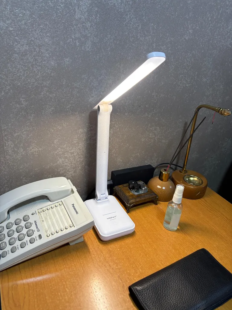 چراغ مطالعه ویداسی مدل WD-6082Q