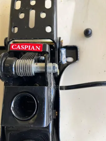 صندلی مدیریتی کادی نو مدل پشت توری VIP