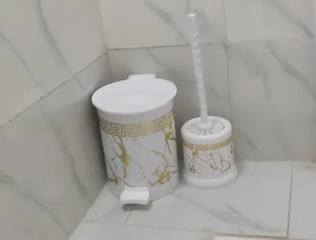 ست سطل زباله و فرچه مدل ماربل کد 05