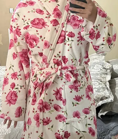 سرویس حوله پالتویی 4 تکه طرح گل