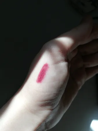 مداد لب گلدن رز مدل Dream شماره 524