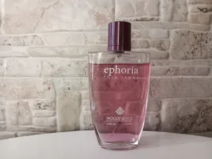 تجریه خرید ادو پرفیوم زنانه وودی سنس مدل ایفوریا حجم 100 میلی لیتر