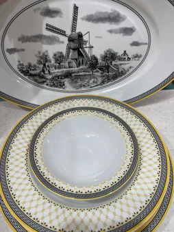 سرویس غذاخوری 28 پارچه 6 نفر چینی زرین ایران مدل ایتالیا ویلیج درجه عالی