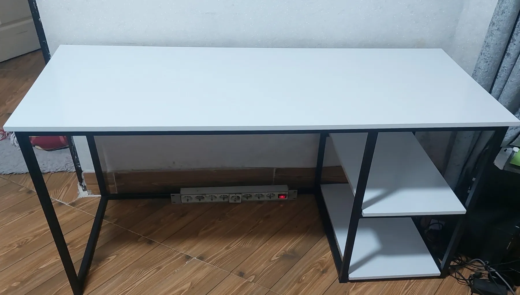 میز کامپیوتر مدل Psa10017