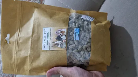 غذای خشک خرگوش و خوکچه هندی مدل پلت یونجه نعناع وزن 500 گرم