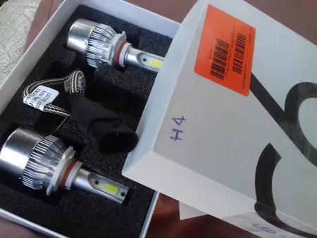 لامپ هدلایت خودرو مدل C6 H4 بسته دو عددی