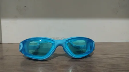 عینک شنا فری شارک مدل YG-3100