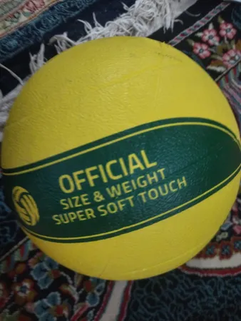 توپ والیبال بتا مدل PVBR5-MKS سایز 5 سایز 5