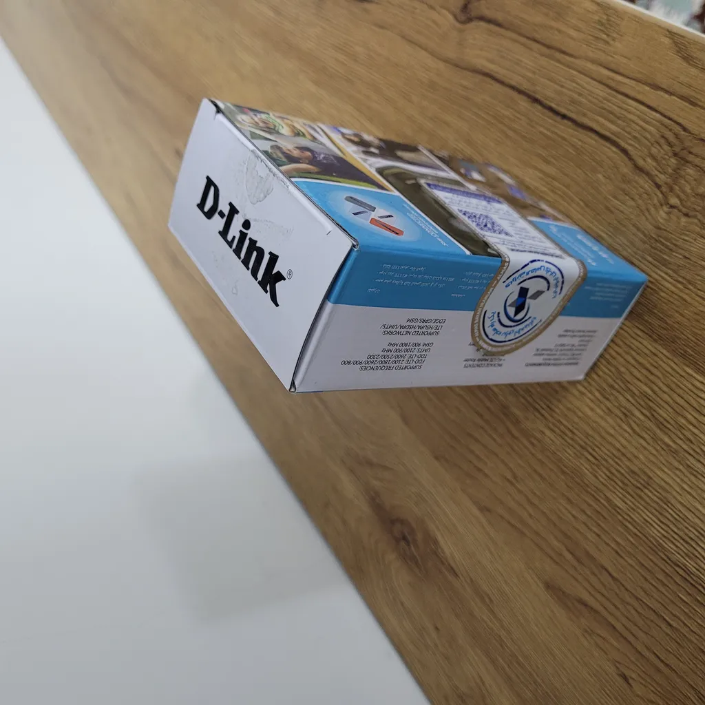 مودم 4G/LTE قابل حمل دی-لینک مدل DWR-930M