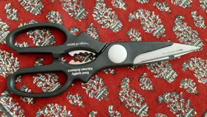 تجریه خرید قیچی آشپزخانه هوکووارنا مدل 9120A