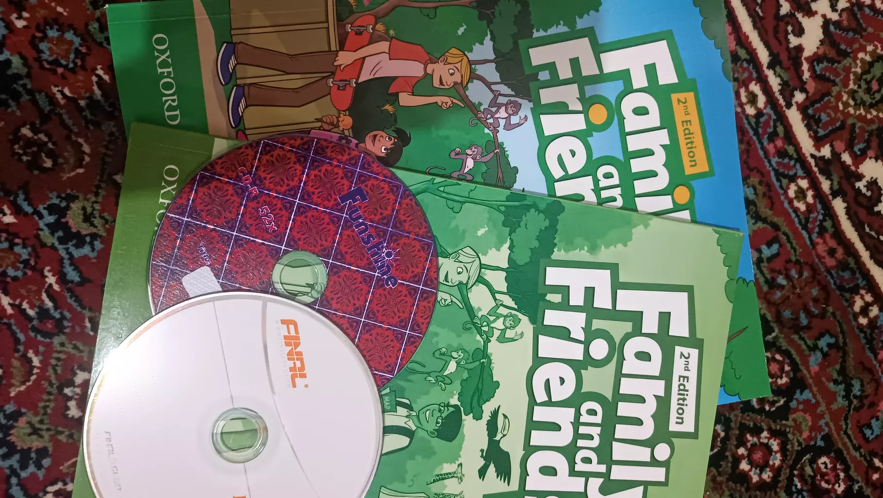 کتاب Family and Friends 3 Second Edition اثر Tamzin Thompson and Naomi Simmons انتشارات oxford
