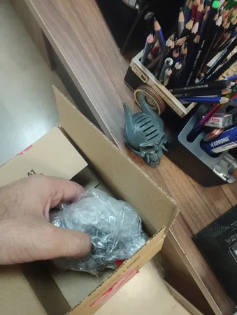 نگهدارنده پیک گیتار مدل  oni skull