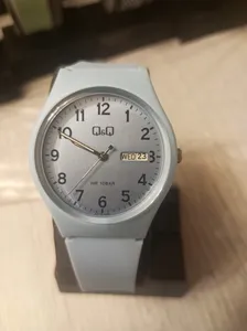 تجریه خرید ساعت مچی عقربه ای کیو اند کیو مدل A212J006Y