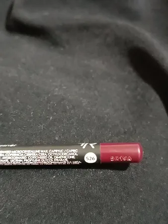 مداد لب گلدن رز مدل DREAM شماره 526