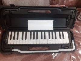 ملودیکا سوان کد 37K