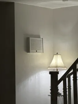 شلف دیواری مدل پوشاننده جعبه فیوز