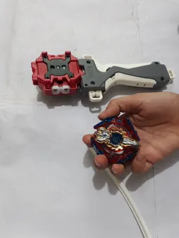 اسباب بازی مدل فرفره های انفجاری beyblade کد 92
