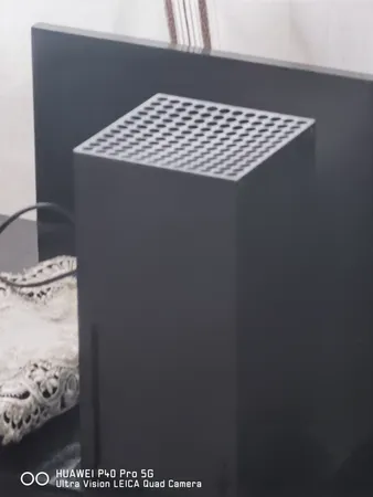 کنسول بازی مایکروسافت مدل Xbox Series X ظرفیت 1 ترابایت به همراه دسته اضافی