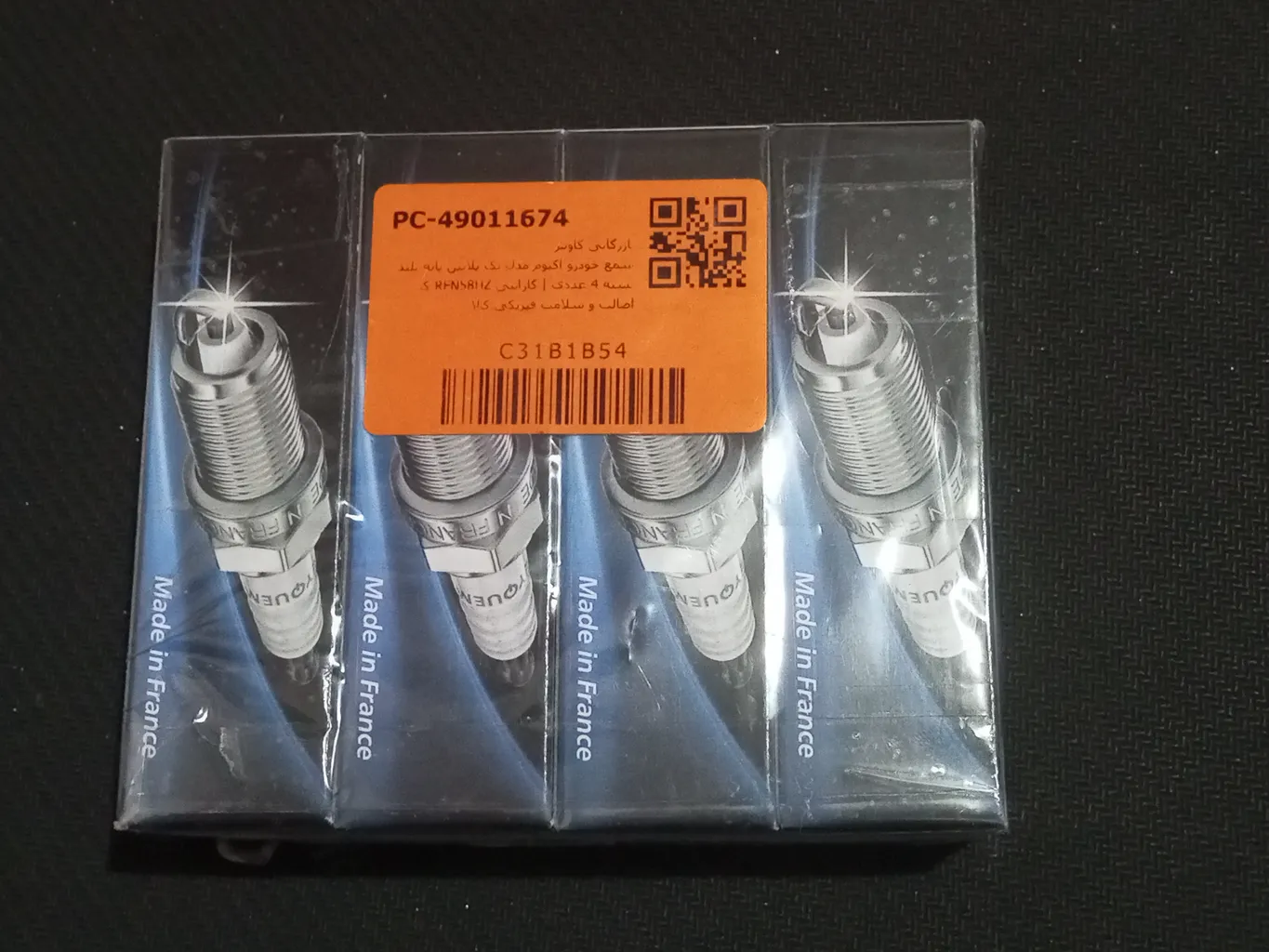 شمع خودرو اکیوم مدل تک پلاتین پایه بلند کد RFN58HZ بسته 4 عددی