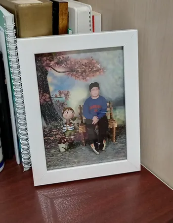 قاب عکس میثاق مدل1318 سایز 13×18 سانتی متر