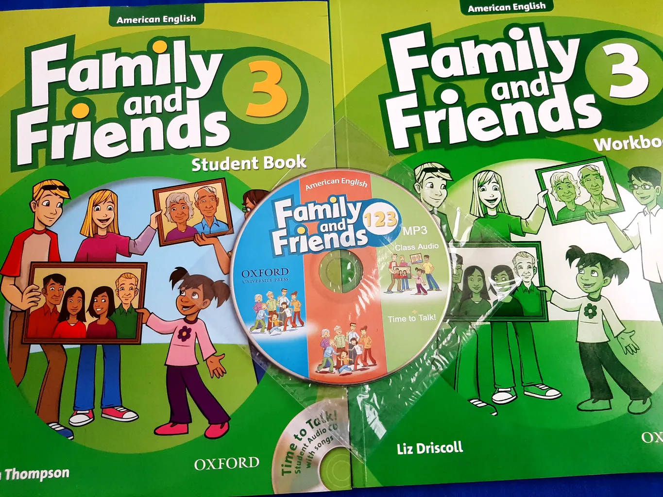 کتاب زبان Family And Friends 3 - Student Book & WorkBook اثر Tamzin Thompson انتشارات Oxford