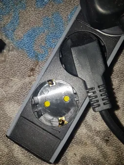 محافظ ولتاژ دیجیتال پارت الکتریک مدل آذین کد 6642