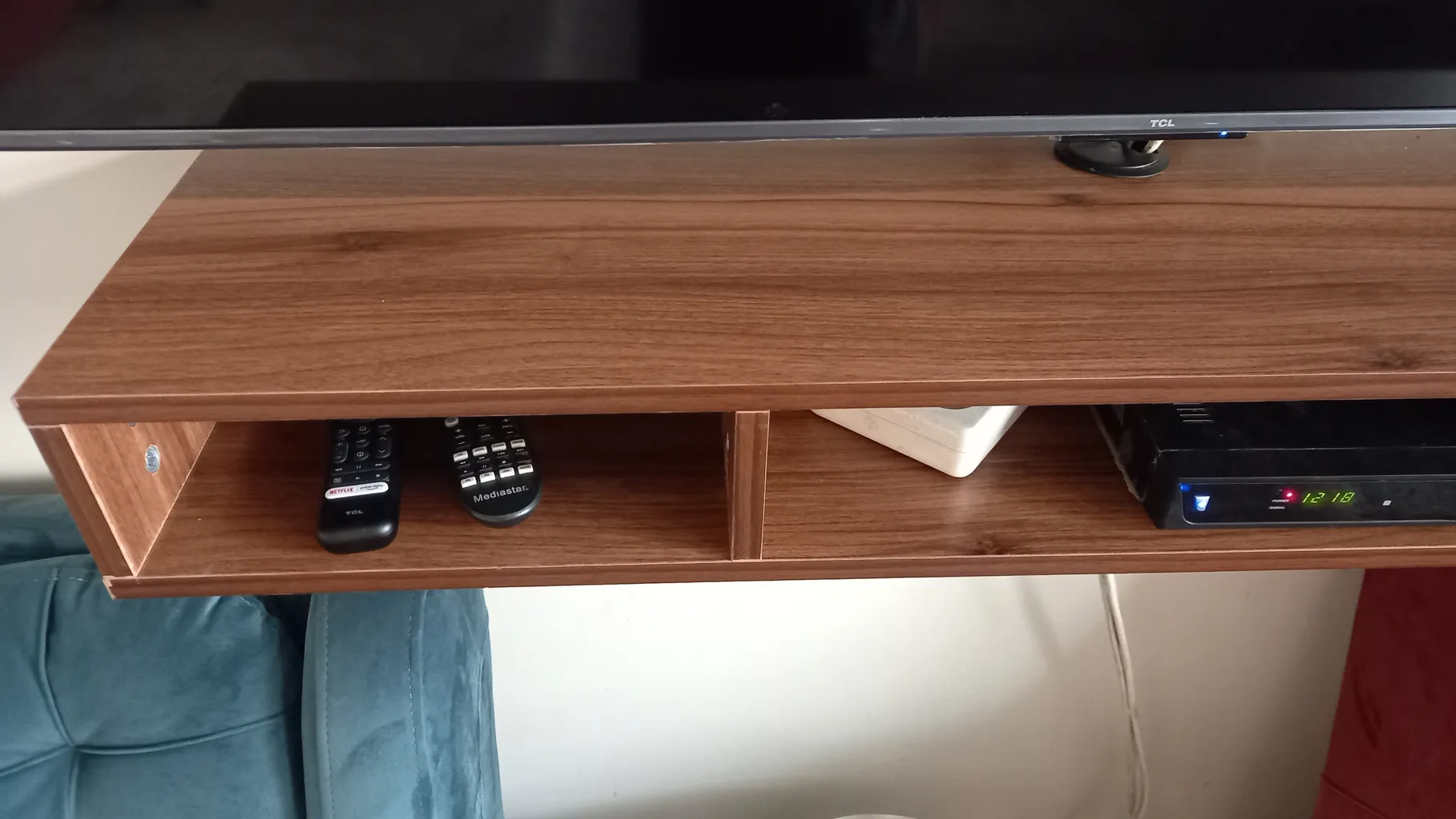 میز تلویزیون دیواری مدل TS115