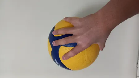 توپ والیبال مدل V200W