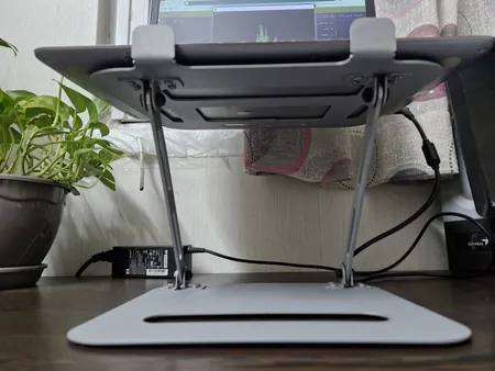 پایه نگهدارنده لپ تاپ مدل B03