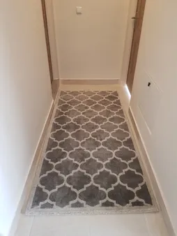 فرش ماشینی ساوین کد 4045 زمینه طوسی