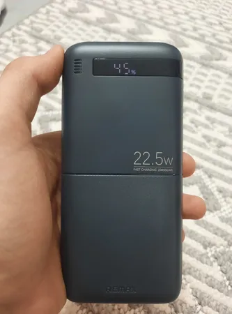 پاوربانک 22.5 وات ریمکس مدل RPP-72 ظرفیت 20000 میلی آمپر ساعت