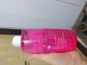 تجریه خرید محلول پاک‌کننده آرایش و صورت لافارر مدل 01 مناسب پوست‌های چرب و معمولی حجم 250 میلی‌لیتر