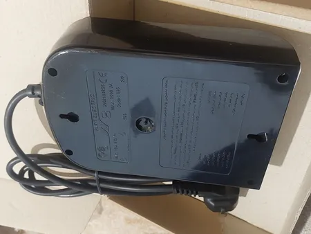 محافظ ولتاژ پارت الکتریک مدل PE8791