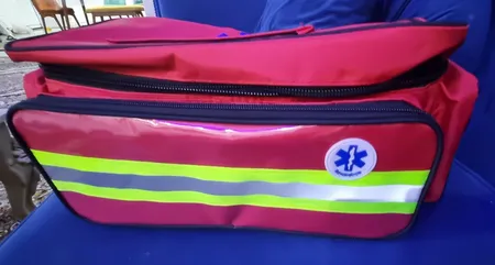 کیف کمک های اولیه مدل EM03