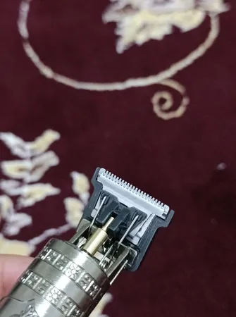 ماشین اصلاح موی صورت مدل V-T9