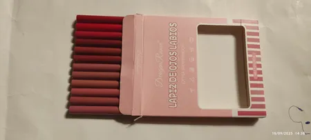 مداد لب دراگون رانی مدل waterproof مجموعه ۱۲ عددی