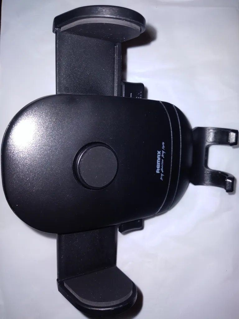 نگهدارنده گوشی موبایل ریمکس مدل RM-C06 2022