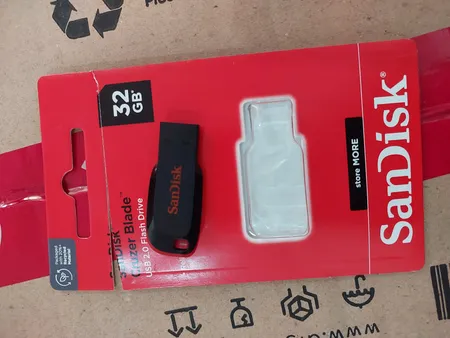 فلش مموری سن دیسک مدل Cruzer Blade CZ50 ظرفیت 32 گیگابایت با رابط USB 2.0